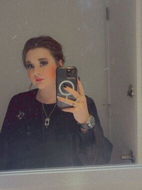 Meet your Posher, Caitlyn